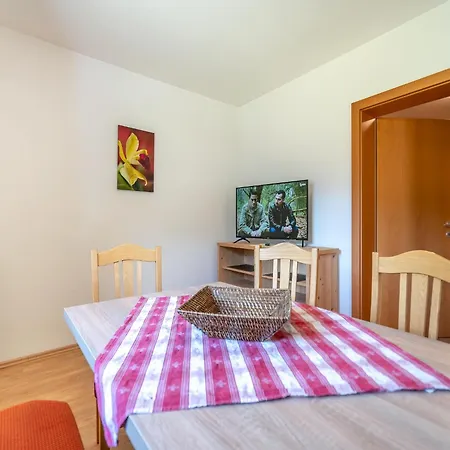 Appartement In Neustift Near Lift, Cleaning Included Neustift im Stubaital
